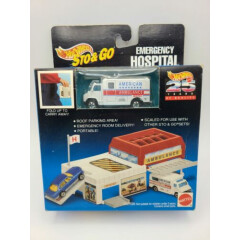 1993 Hot Wheels Sto & Go Emergency Hospital Set 65601 FREE SHIPPING