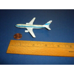 KUWAIT AIRBUS 335/795 COMMERCIAL AIRLINER Diecast Schabak Germany PLANE 