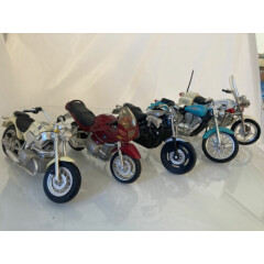 Lot Of 5 Diecast 1/18 Motorcycles. 2 BMW, 1 HONDA, 1 YAMAHA, 1 SUZUKI Police