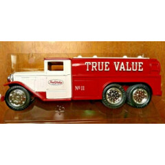 1930 Diamond "T" Tanker Bank ERTL 1992 True Value 1/34 Scale USA Coin Vehicle