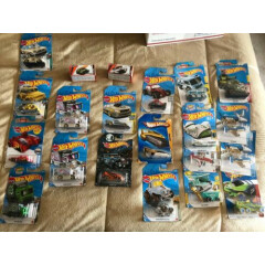 Lot of 20 Hot Wheels and 5 Matchbox Original Packaging Very Good Condition