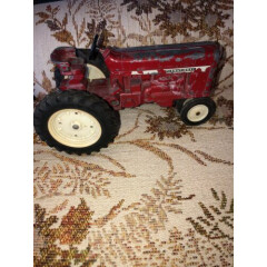 Vintage Ertl Farmall International Harvester IH tractor MADE IN USA