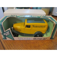 VINTAGE ERTL MONTGOMERY WARD '32 FORD PANEL DELIVERY TRUCK W/ LOCKING BANK <<NEW