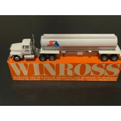Vintage Winross Super America Gas Fuel Tanker Semi Tractor Trailer