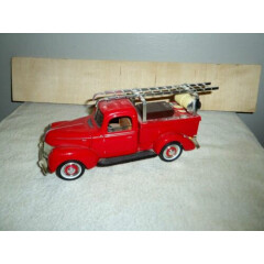 Golden Wheel "#3 1940 Ford Firetruck Bank" 1:18 Diecast