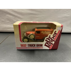 Ertl B614 1:25 Die Cast 1932 Dr. Pepper Truck Bank Sealed New NOS In Box Vintage