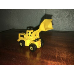 1:87 1979 HOT WHEELS FRONT END LOADER MADE IN MALAYSIA