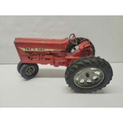 Tru Scale IH 890 Red Farm Tractor 1/16 Diecast W Rubber Tires Original Cond