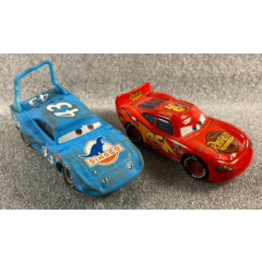 Disney Pixar Cars Race Damaged King & Determined Lightning McQueen - 1:55 Scale