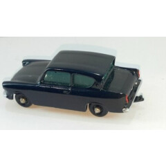 FORD ANGLIA ~ Lesney Matchbox No. 7 B3 ~ Made in England in 1961