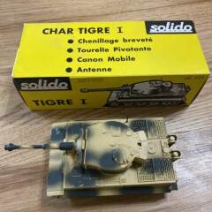 Solido diecast tank Char Tigre I 222 new in box dated 12/1969 France