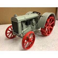 1/16 scale Danbury Mint 1927 Fordson F tractor Traktor tracteur limited edition 