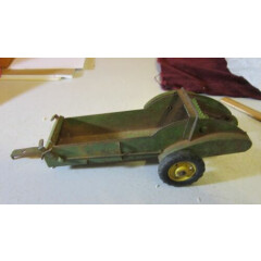 1950s John Deere Ertl Eska Farm Toy 1/16 Toy Long Lever Manure Spreader. 7261
