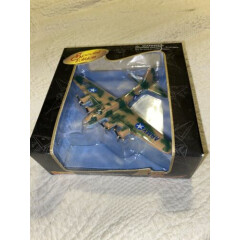 MAISTO DIE CAST MILTARY PLANES/AIR FORCE SPECIAL EDITION/WWII/VINTAGE/B-17?
