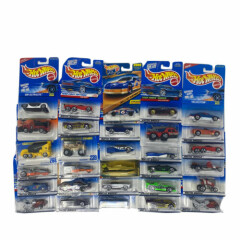 HOT WHEELS DIE CAST CARS LOT OF 30 PCS ON CARDS MAY VARY AGE 1991-2001