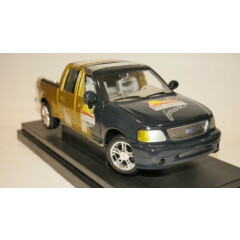 2002 Ford F-150 Crew Cab Pickup OUTDOOR SPORTSMAN by ERTL COLLECTIBLES