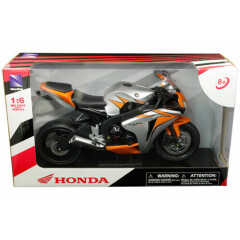 Honda CBR 1000RR Motorcycle 1:6 Scale 2010 Motorcycle Racing - New in Stock