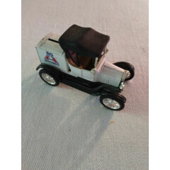 The ERTL Co., Ford Model T Runabout, 1918 Bank, Big A Auto Parts, 1:25.