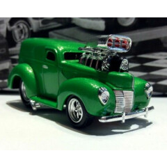 Muscle Machines 1940 FORD SEDAN DELIVERY -- 1/64 40 SEDAN DELIVERY 