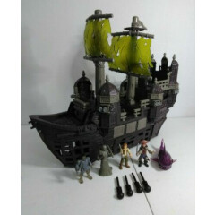 Pirates of the Caribbean Dead Men Tell No Tales Silent Mary Ghost Ship Playset
