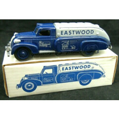 1939 EASTWOOD Series II 1939 Dodge Airflow by ERTL MIB 