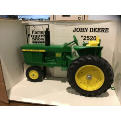 John Deere 2520, 1/16 diecast model tractor, buy Scale Models