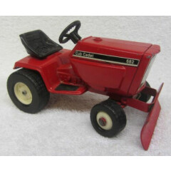 Vtg International CUB CADET 682 Toy Riding Lawn Mower w/BLADE 1/16 ERTL DIECAST