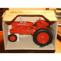 ERTL ALLIS-CHALMERS WD-45 ANTIQUE TRACTOR MADE INTHE USA