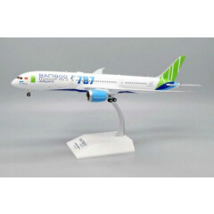 JC Wings 1:200 Bamboo Airways Boeing B787-900 Dreamliner 'Delivery' VN-A819