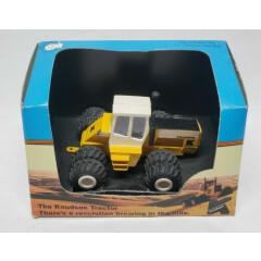 Valu-Cast Products Knudson 4400 4wd Tractor With Duals 1/64 Scale Toy Farmer 