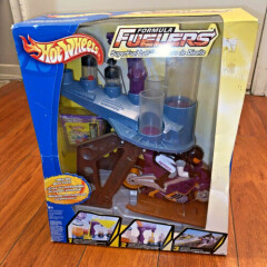 NEW Hot Wheels Formula Fuelers SuperFuel Lab Station Power Mixer Motorcycle 2004