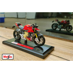 Maisto 1:18 Ducati Super Naked V4 S Red Diecast Motorcycle