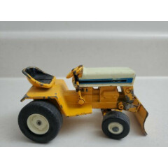 Vintage International Cub Cadet Farm Toy Lawn & Garden Tractor Mower 1/16 Scale 