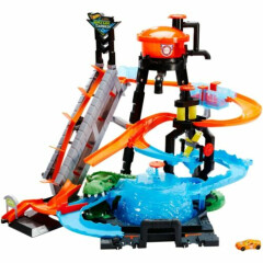 Hot Wheels Ultimate Gator Car Wash Play Set with Color Shifters Car NEW
