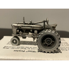 SpecCast Case Farmall H Pewter Toy Tractor 1:43 1990s, Original Box 182
