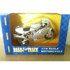 MAISTO ROAD & TRACK SILVER DUCATI MOTORCYCLE DIE CAST 1:18