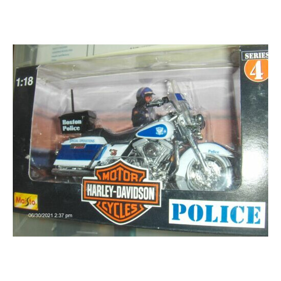Toy Maisto 1:18 Harley Boston Highway Patrol Police dept Motorcycle series 4  {1}