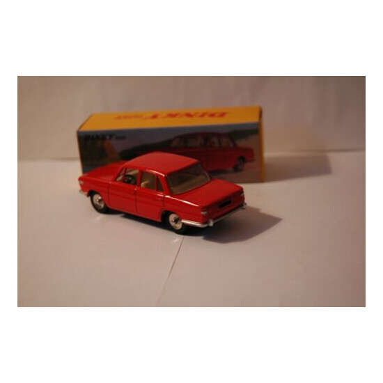 Car Reissue Dinky Toys Deagostini BMW 1500 Red 1/43 # {3}