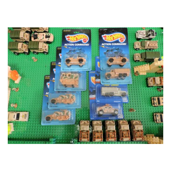 LEGO / PLUS MILITARY BASE WITH HOT WHEELS VINTAGE MILITARY VEHICLES. {4}