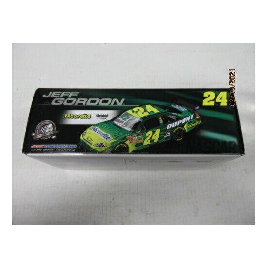 NASCAR NICORETTE 24 JEFF GORDON DIE CAST CAR {4}