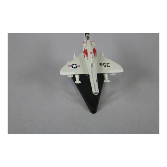 Zf1540 military aircraft miniature atlas metal a-4f skyhawk 5sc 123x77x72mm  {3}