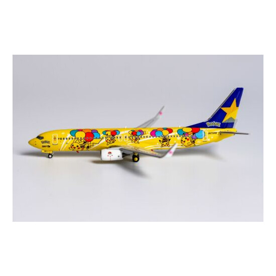 NG Model 1:400 Skymark Airlines Boeing B737-800w 'Pokemon' JA73AB {1}