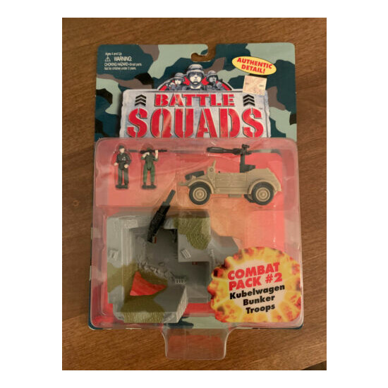 Galoob 1997 Battle Squads Military Combat Pack #2 Kubelwagon Bunker Troops NEW {1}
