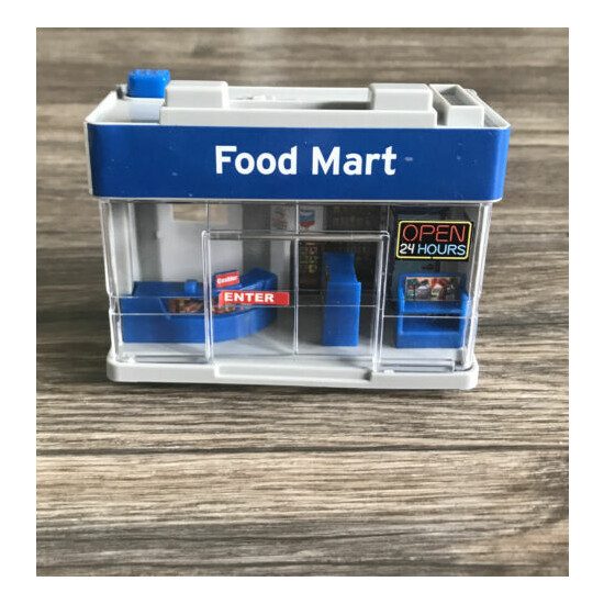 Daron Chevron Gas Station Playset Replacement Food Mart {1}