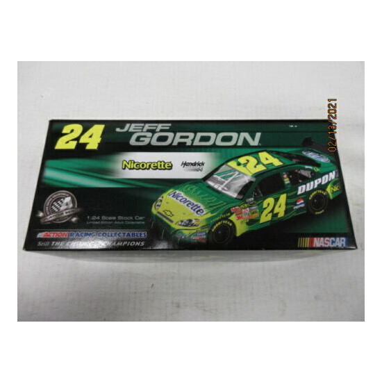 NASCAR NICORETTE 24 JEFF GORDON DIE CAST CAR {3}