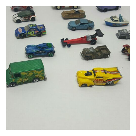 Matchbox Toy Car and misc Lot 20  {7}