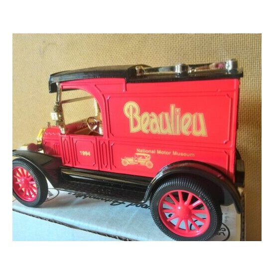 NEW ERTL 1913 MODEL T DELIVERY TRUCK TOY COIN BANK IN BOX BEAULIEU MOTOR MUSEUM  {2}