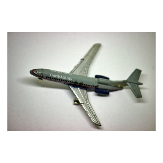 ZEE Dyna Flites Planes - United Airlines Boeing 747, Douglas DC-10, S-3 Viking  {9}