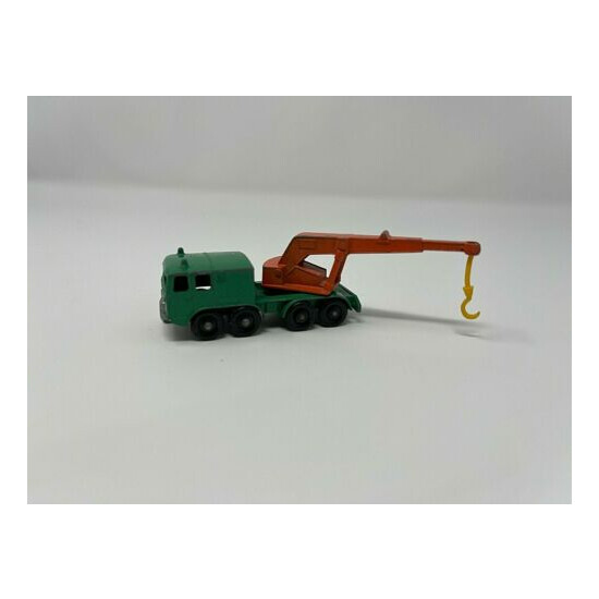 1960s MATCHBOX TOYS # 30 8-WHEEL CRANE MADE IN ENGLAND BY LESNEY CO.  {1}