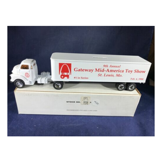 T2-38 ERTL 1:64 SCALE COLLECTABLE TRUCK - GATEWAY MID-AMERICA TOY SHOW {1}